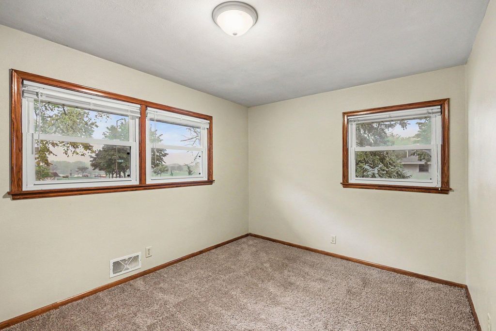 2147 Burns Avenue, Saint Paul, MN 55119 — photo 4