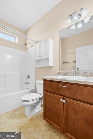110 Moreland Oaks Drive, Moreland, GA 30259