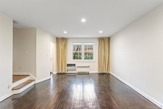 75-23 168 Street, Fresh Meadows, NY 11366
