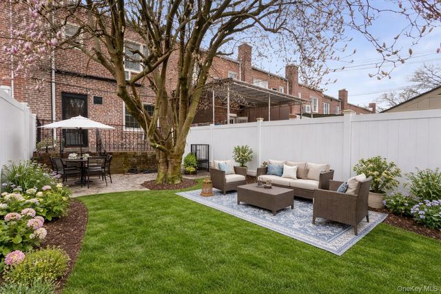 75-23 168 Street, Fresh Meadows, NY 11366