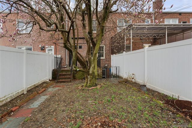 75-23 168 Street, Fresh Meadows, NY 11366
