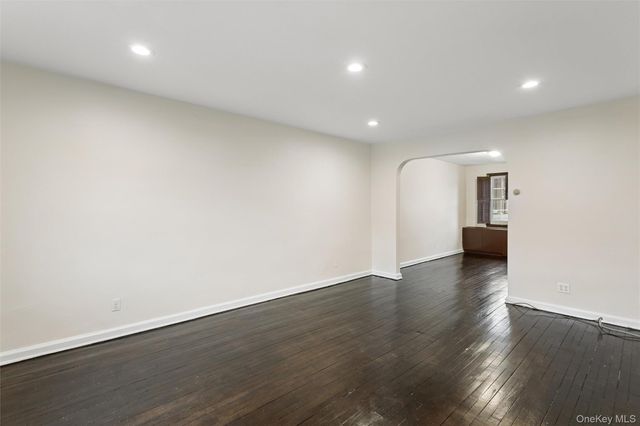 75-23 168 Street, Fresh Meadows, NY 11366