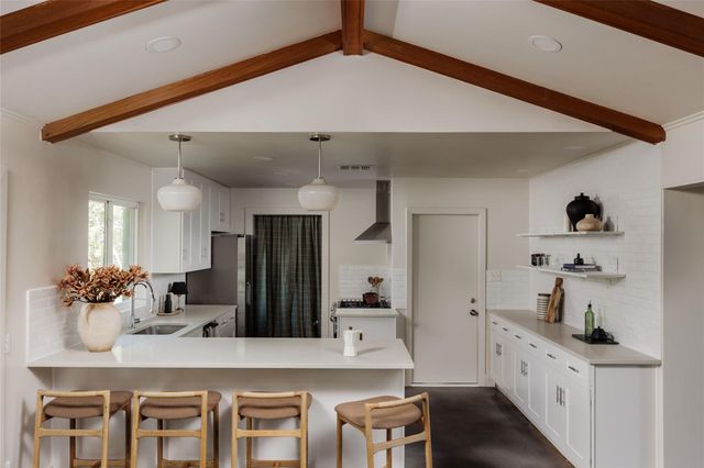 905 Berrywood DR, Austin, TX 78753