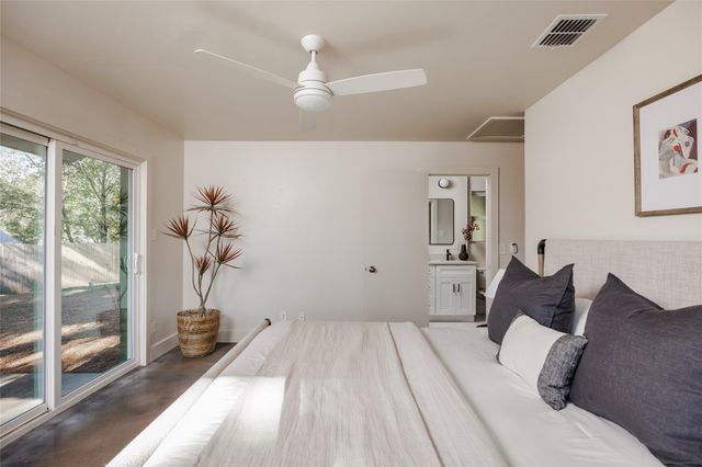 905 Berrywood DR, Austin, TX 78753