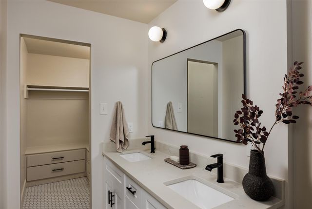 905 Berrywood DR, Austin, TX 78753