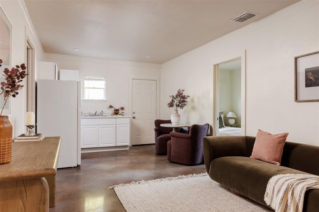 905 Berrywood DR, Austin, TX 78753