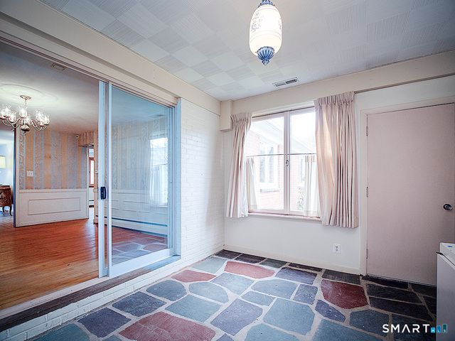 76 Gaylord Mountain Road, Hamden, CT 06518