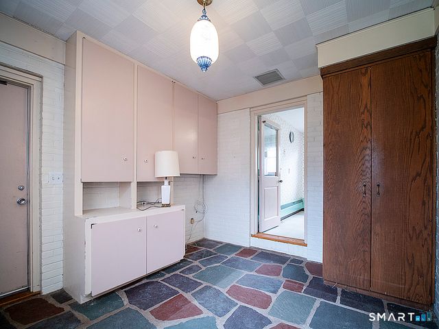 76 Gaylord Mountain Road, Hamden, CT 06518