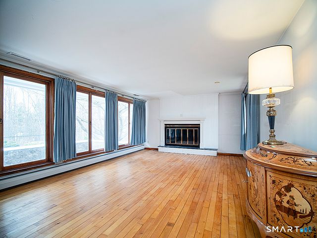 76 Gaylord Mountain Road, Hamden, CT 06518