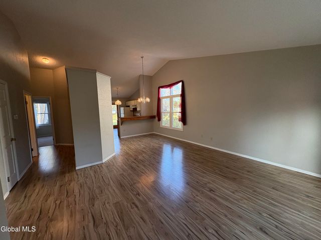 84 STONEY CREEK Drive, Clifton Park, NY 12065