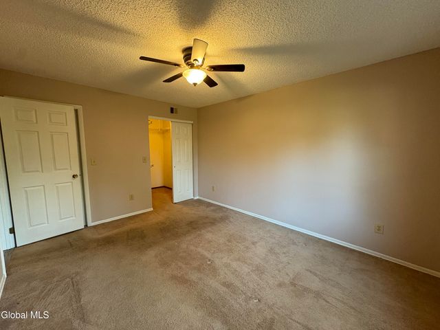 84 STONEY CREEK Drive, Clifton Park, NY 12065