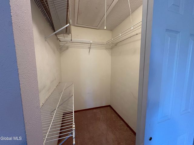 84 STONEY CREEK Drive, Clifton Park, NY 12065