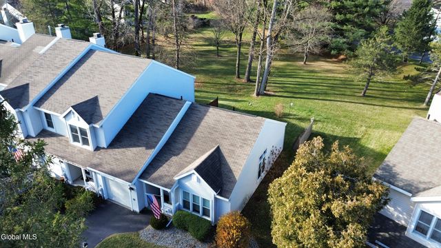 84 STONEY CREEK Drive, Clifton Park, NY 12065