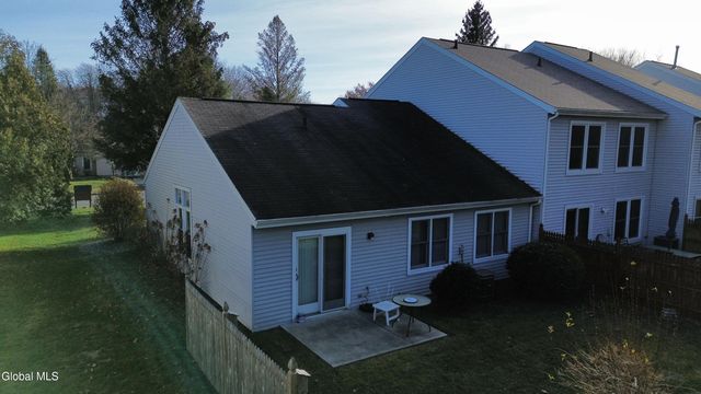 84 STONEY CREEK Drive, Clifton Park, NY 12065