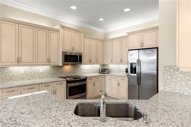 2845 Cinnamon Bay CIR, Naples, FL 34119