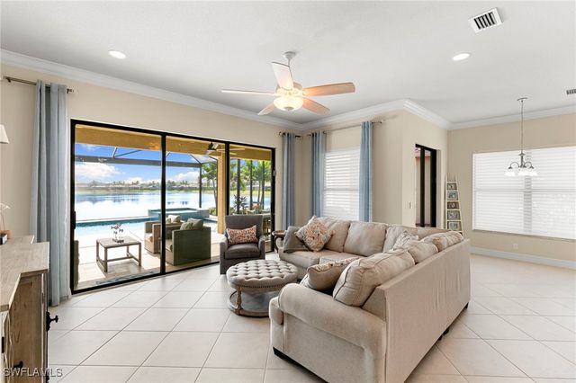 2845 Cinnamon Bay CIR, Naples, FL 34119