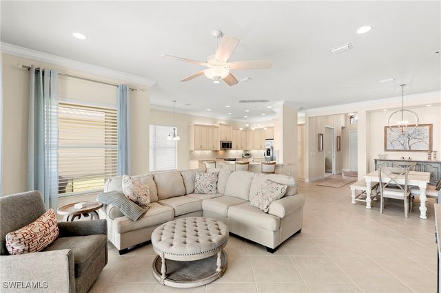 2845 Cinnamon Bay CIR, Naples, FL 34119