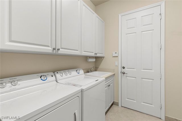 2845 Cinnamon Bay CIR, Naples, FL 34119