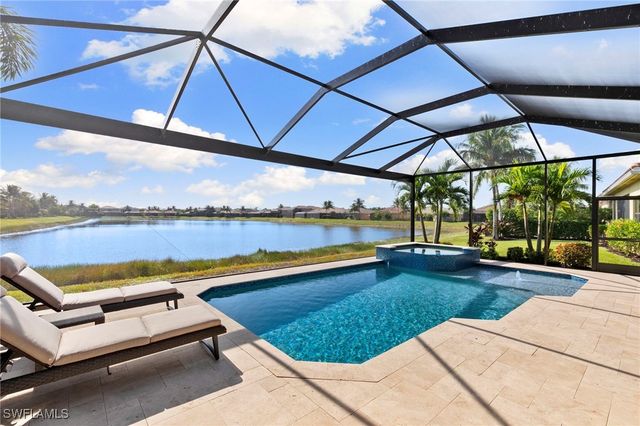 2845 Cinnamon Bay CIR, Naples, FL 34119