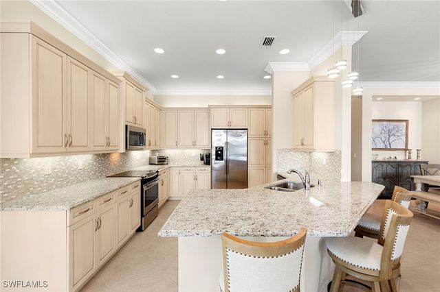 2845 Cinnamon Bay CIR, Naples, FL 34119