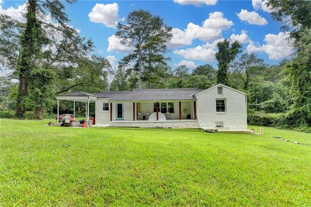 6654 Old Covington Road, Lithonia, GA 30058