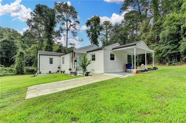 6654 Old Covington Road, Lithonia, GA 30058