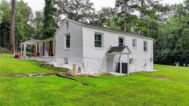 6654 Old Covington Road, Lithonia, GA 30058