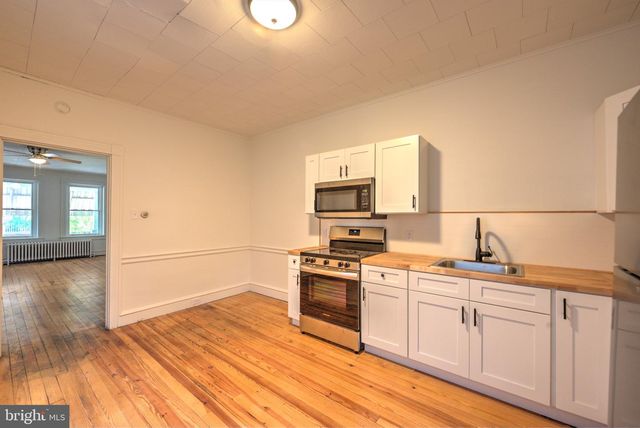 349 E NEW ST, Lancaster, PA 17602