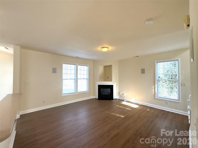 10082 Paisley Drive NW, Charlotte, NC 28069