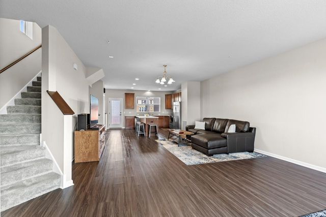 5248 Hampton Street NE, Prior Lake, MN 55372