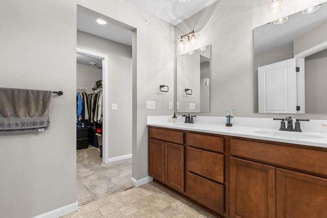 5248 Hampton Street NE, Prior Lake, MN 55372