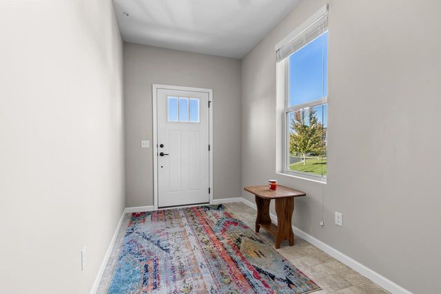 5248 Hampton Street NE, Prior Lake, MN 55372