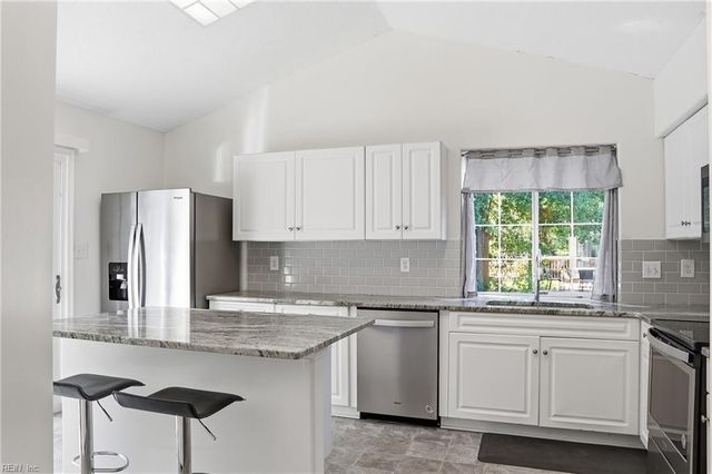 108 Spoon CT, Yorktown, VA 23693