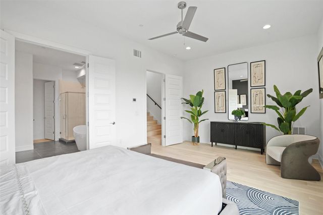2826 Tom Miller ST, Austin, TX 78723