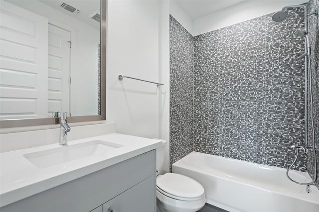 2826 Tom Miller ST, Austin, TX 78723