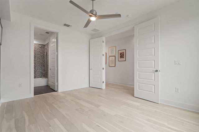 2826 Tom Miller ST, Austin, TX 78723