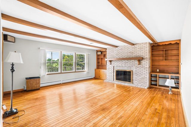 1416 Spring Valley DRIVE, Racine, WI 53405