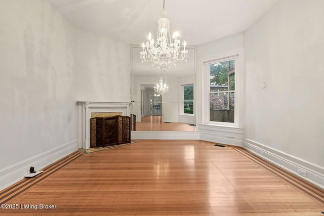 1515 S 3rd St, Louisville, KY 40208