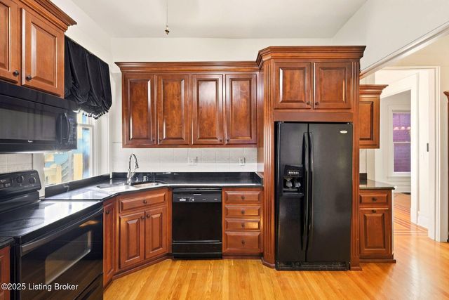 1515 S 3rd St, Louisville, KY 40208