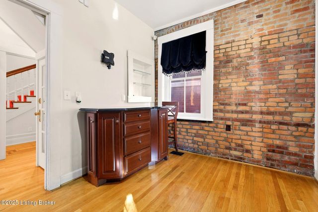 1515 S 3rd St, Louisville, KY 40208