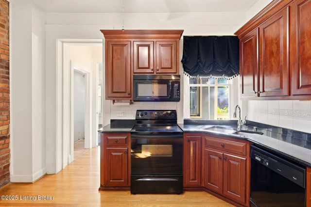 1515 S 3rd St, Louisville, KY 40208