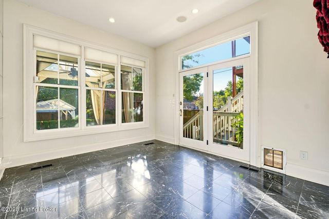 1515 S 3rd St, Louisville, KY 40208