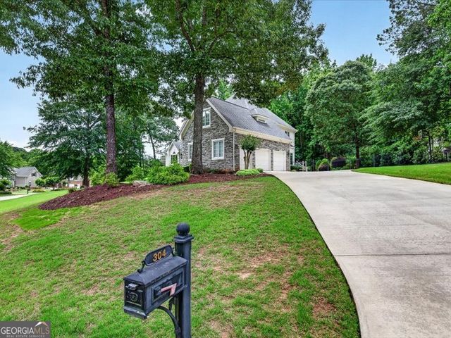 304 Tempest Drive, Peachtree City, GA 30269
