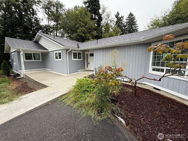 1903 Shaw Road, Puyallup, WA 98372