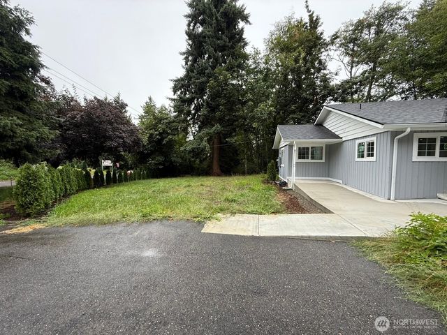 1903 Shaw Road, Puyallup, WA 98372