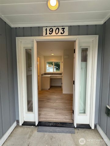 1903 Shaw Road, Puyallup, WA 98372