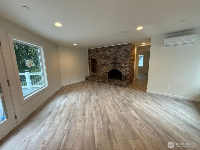 1903 Shaw Road, Puyallup, WA 98372