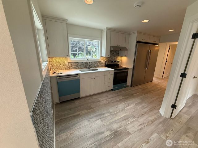 1903 Shaw Road, Puyallup, WA 98372