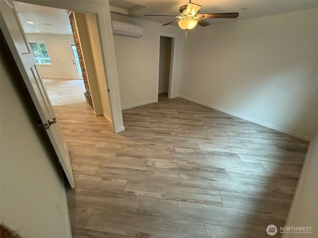 1903 Shaw Road, Puyallup, WA 98372