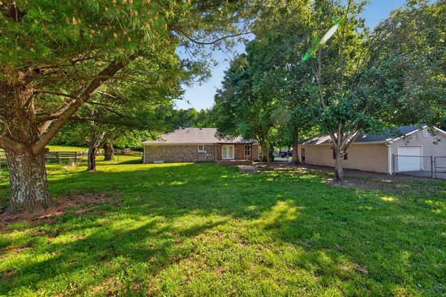 1090 Delaney Ferry Road, Nicholasville, KY 40356